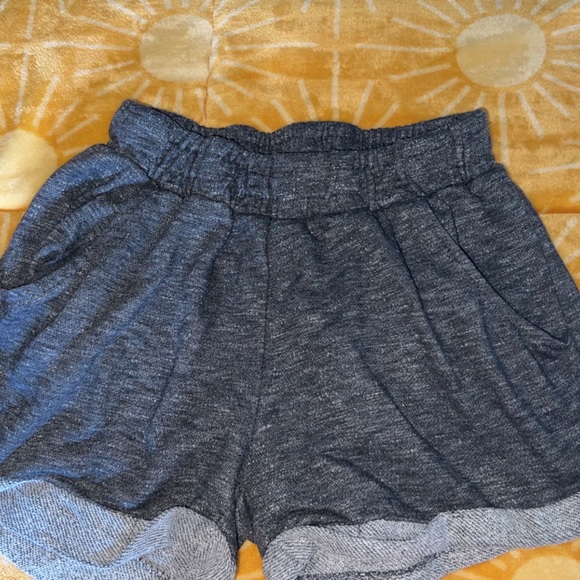 Lounge Short - Picture 2 of 3